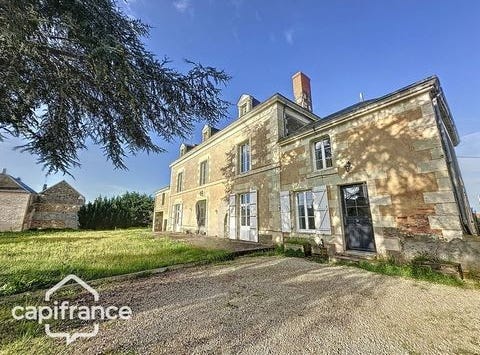 THOUARS, Poitou-Charentes 79100