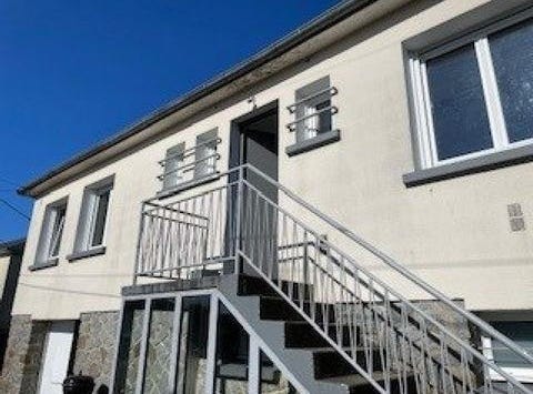 Port-Brillet, Pays de la Loire 53410