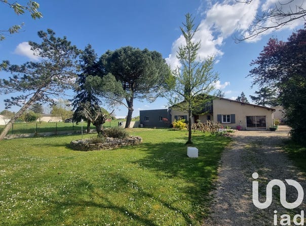 Sainte-Colombe-en-Bruilhois, Nouvelle-Aquitaine 47310