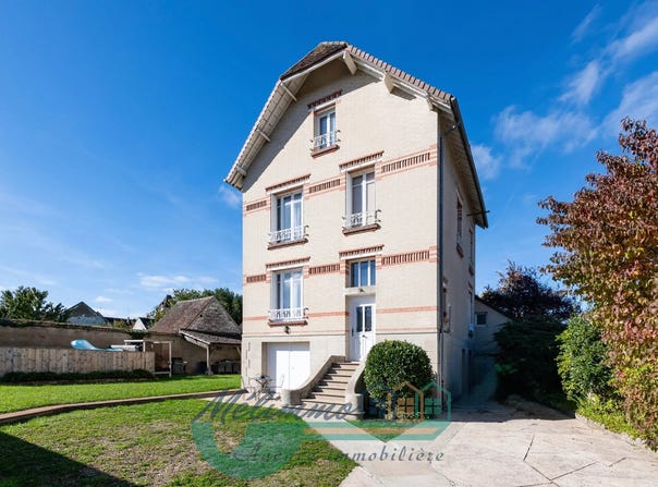 Sens, Yonne 89100