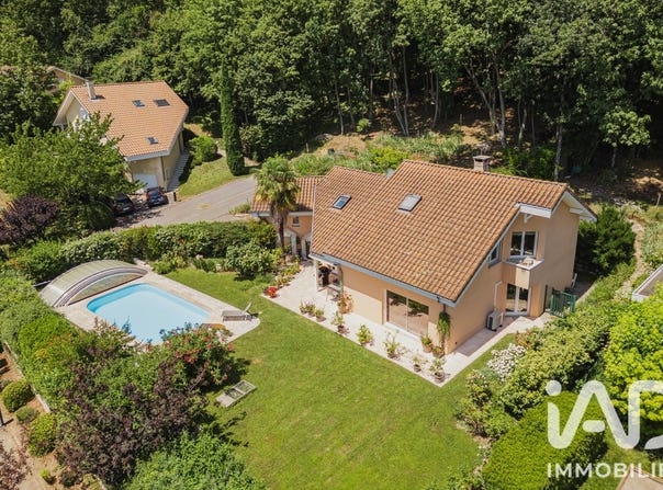 Meylan, Auvergne-Rhône-Alpes 38240