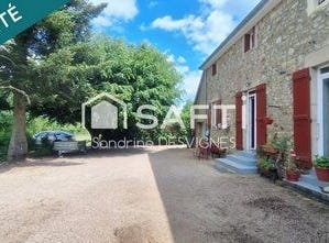 Sully, Bourgogne 71360