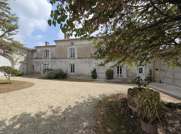 Douzat, Poitou-Charentes 16290