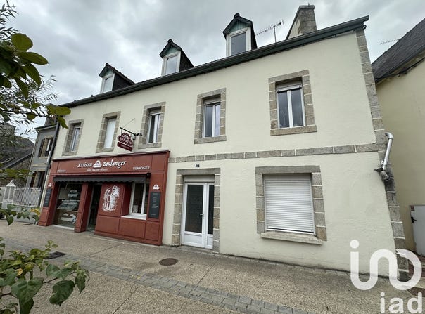 Plouaret, Brittany 22420