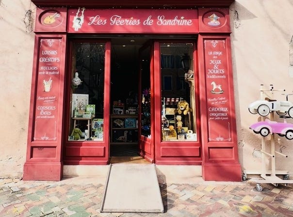 SAINT-MAXIMIN-LA-SAINTE-BAUME, Provence-Alpes-Côte d'Azur 83470