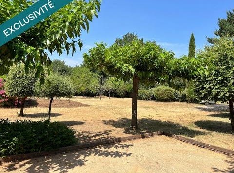 Gareoult, Provence-Alpes-Côte d'Azur 83136