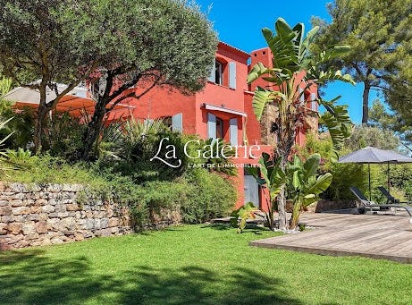 Hyères, Provence-Alpes-Côte d'Azur 83400