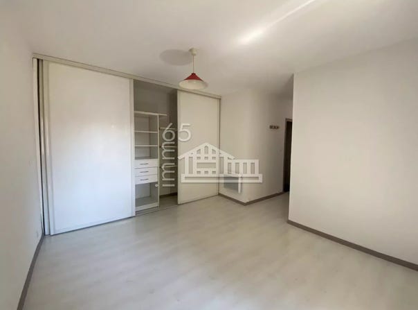 4 Rue Honore Laporte, Tarbes, Hautes-Pyrénées 65000