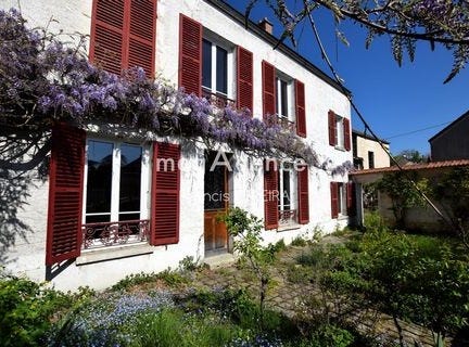Saint-Nom-La-Breteche, Île-de-France 78860