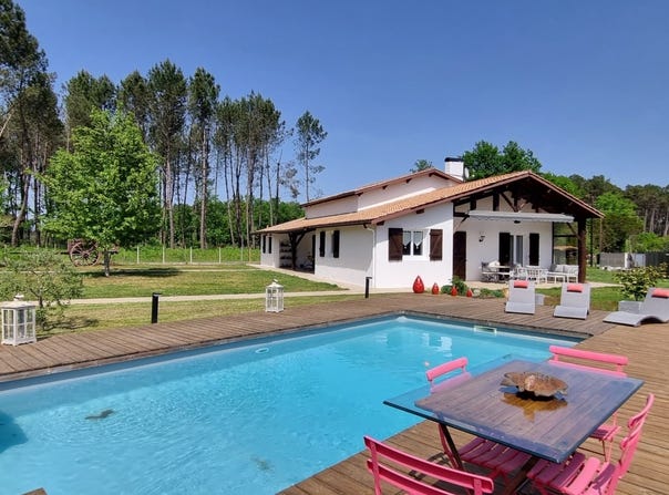 Salles, Nouvelle-Aquitaine 33770
