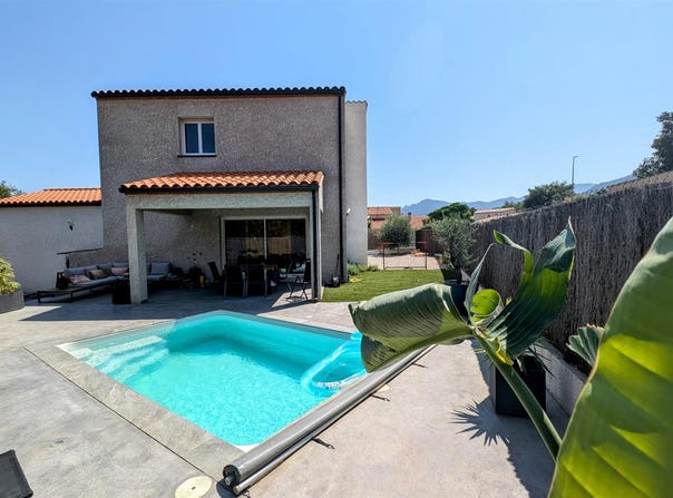 Laroque-des-Albères, Languedoc-Roussillon 66740