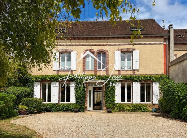 Saint-Julien-du-Sault, Yonne 89330