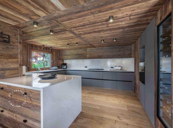 1 Place de lÉglise, Demi-Quartier, Auvergne-Rhône-Alpes 74120