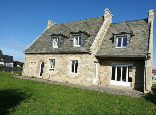 lannilis, Brittany 29870