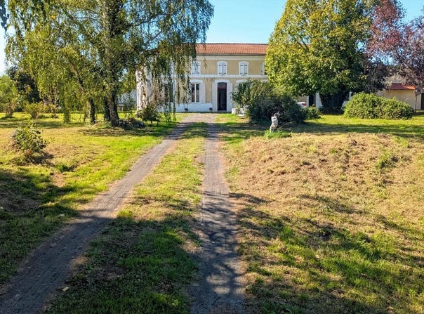 Plassac, Poitou-Charentes 17240