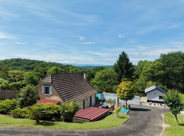 Monein, Aquitaine 64360