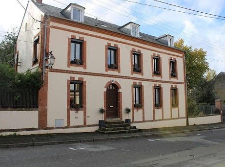 L'Aigle, Normandy 61300