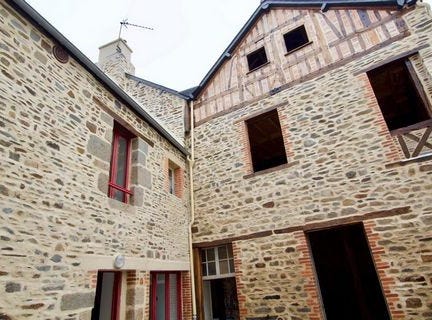 Dol-De-Bretagne, Bretagne 35120