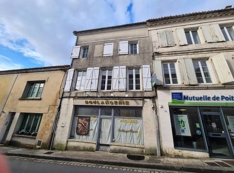 VILLEBOIS LAVALETTE, Poitou-Charentes 16320