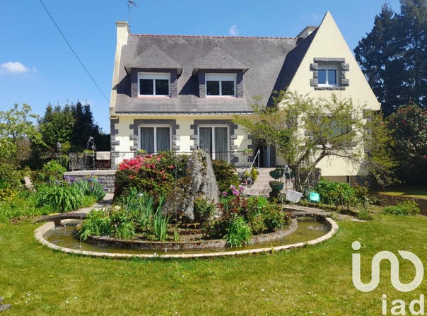 Le Faouët, Brittany 56320