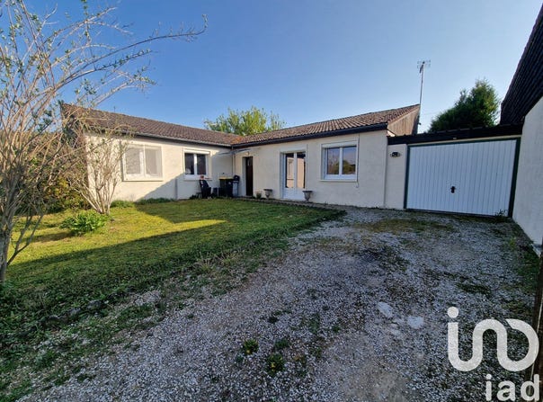 Ancy-le-Franc, Bourgogne-Franche-Comté 89160