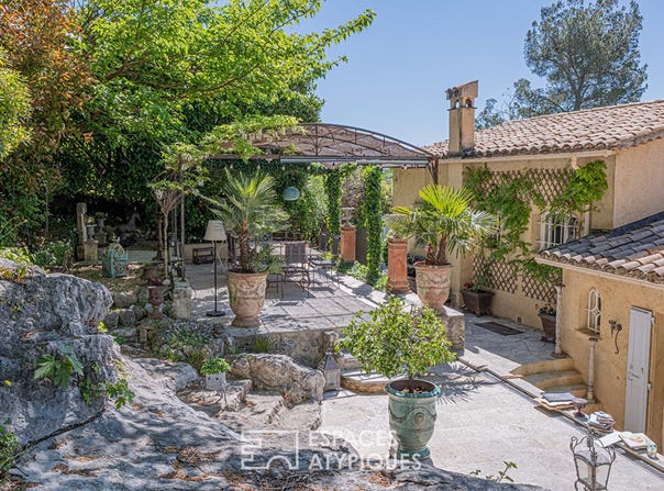 LE ROURET, Provence-Alpes-Côte d'Azur 06650