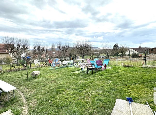 Arrentières, Grand Est 10200
