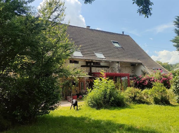 Charolles, Burgundy 71120