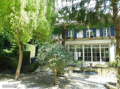 PONTOISE, Île-de-France 95000