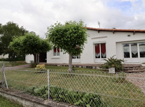 Semussac, Poitou-Charentes 17120