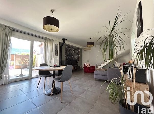 Crolles, Auvergne-Rhône-Alpes 38920