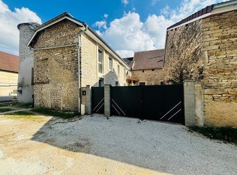Quingey, Franche-Comté 25440