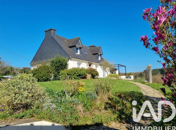 GUERN, Brittany 56310