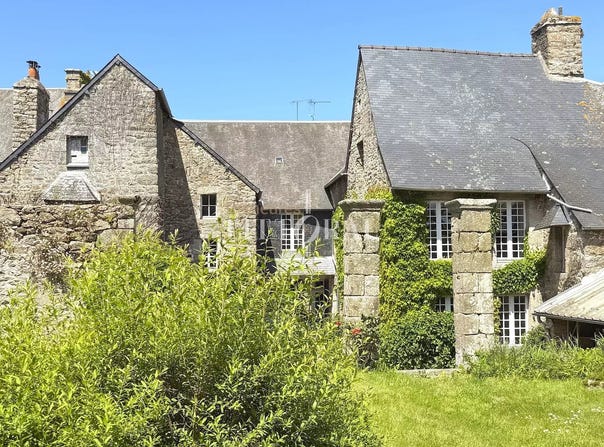 Quintin, Côtes-d'Armor 22800