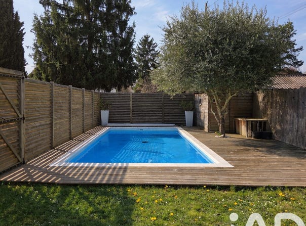 Tours, Centre-Val de Loire 37100