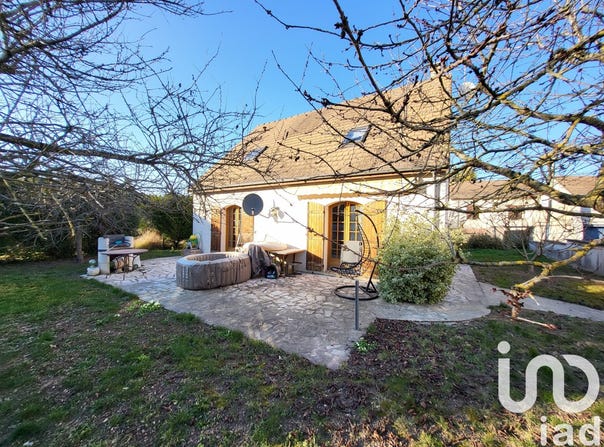 Mézières-sur-Seine, Île-de-France 78970