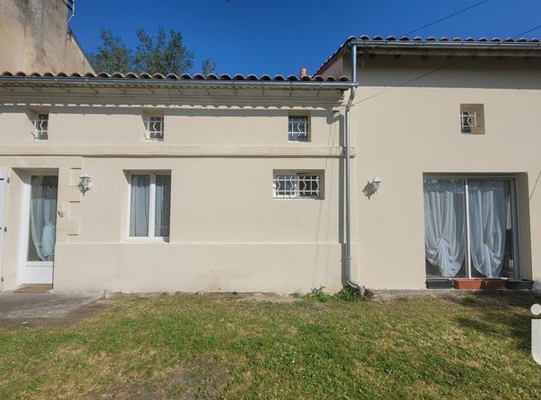 Les Églisottes-et-Chalaures, Nouvelle-Aquitaine 33230