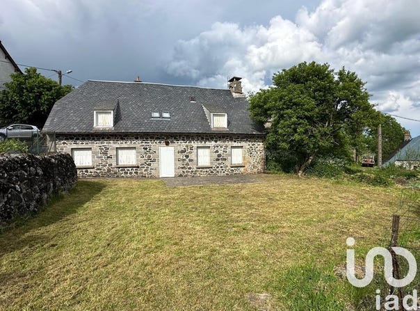 Égliseneuve-d'Entraigues, Auvergne-Rhône-Alpes 63850