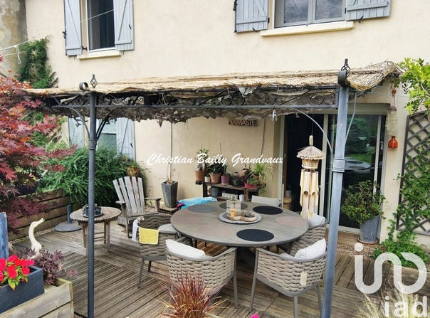 Neuvelle-lès-la-Charité, Bourgogne-Franche-Comté 70130