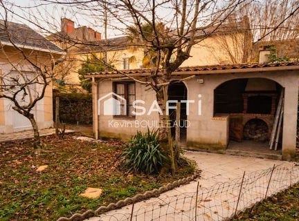 Parthenay, Poitou-Charentes 79200