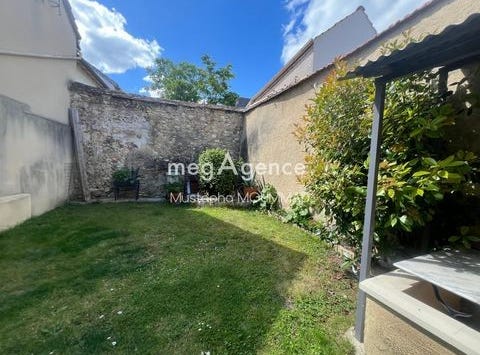 Mantes-La-Jolie, Île-de-France 78200