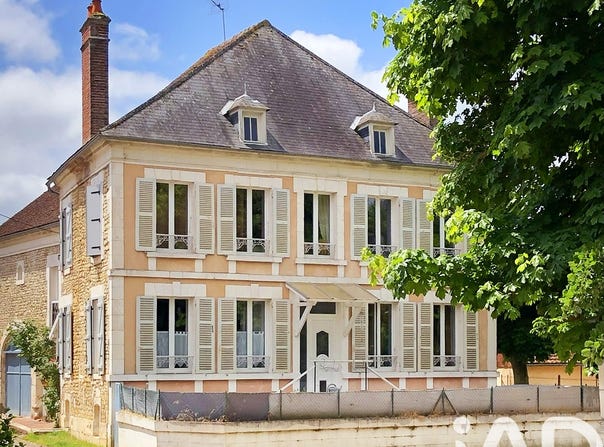 Thury, Bourgogne-Franche-Comté 89520