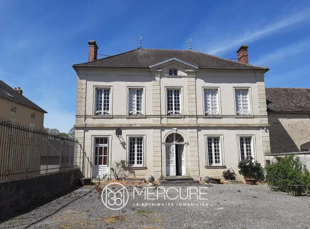 Lucenay-le-Duc, Burgundy 21150