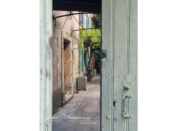 Caromb, Provence-Alpes-Côte-d'Azur 84330
