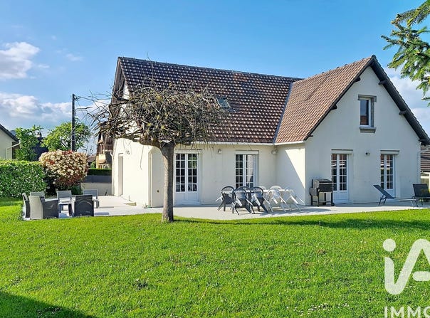 Caudebec-lès-Elbeuf, Normandy 76320