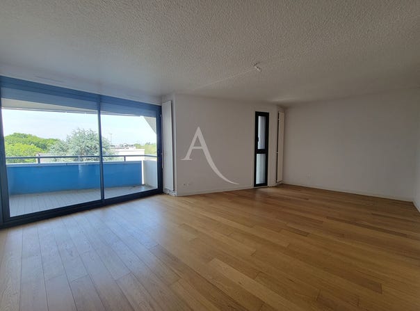 PAU, Nouvelle-Aquitaine 64000