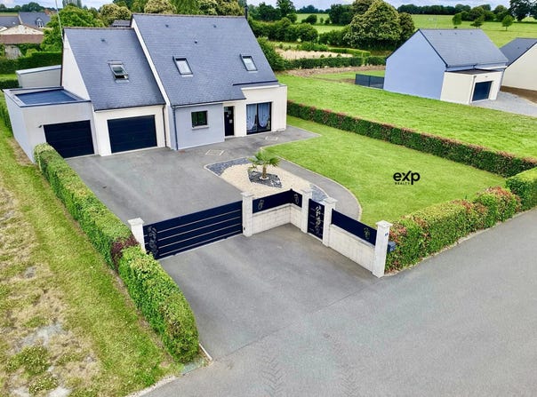 Brecé, Mayenne 53120
