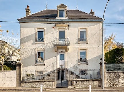 VESOUL, Bourgogne-Franche-Comté 70000