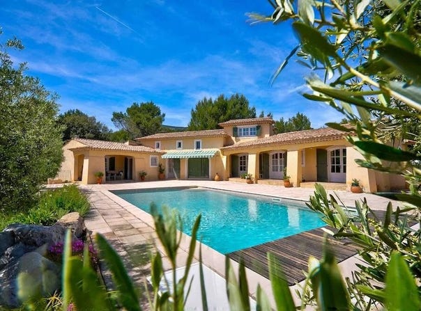 Peypin-d'Aigues, Vaucluse 84240