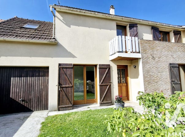 Lucé, Centre-Val de Loire 28110